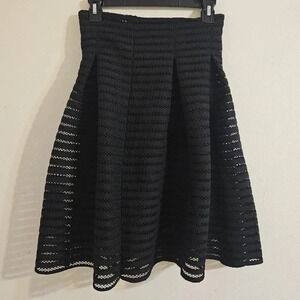 Mur Mesh Overlay Skirt